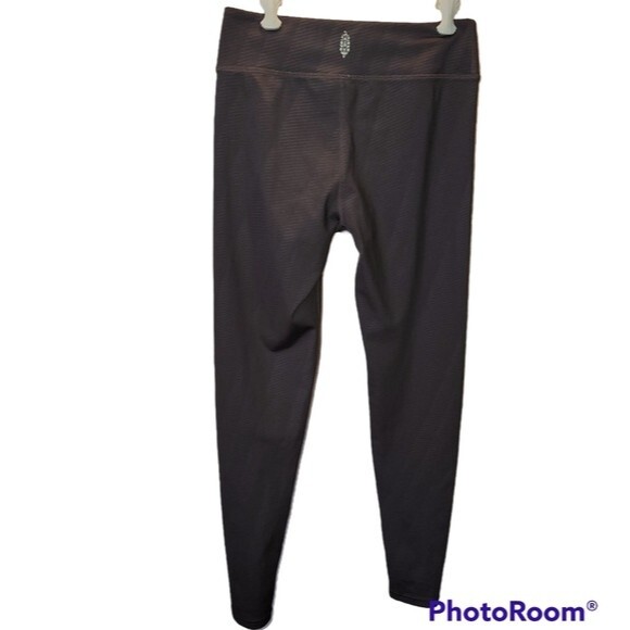 Free People FP Movement Charcoal Gray Crop Capri Ankle Yoga Leggings XS - Picture 2 of 2